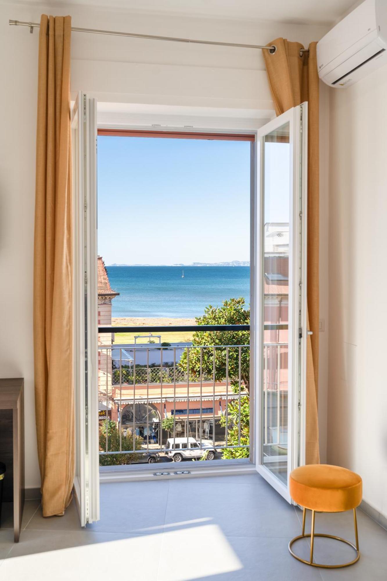 Pangea Luxury Rooms Castellammare di Stabia Extérieur photo